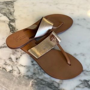 NWOT All leather JOIE size 39 (8), gold tan, made in Italy